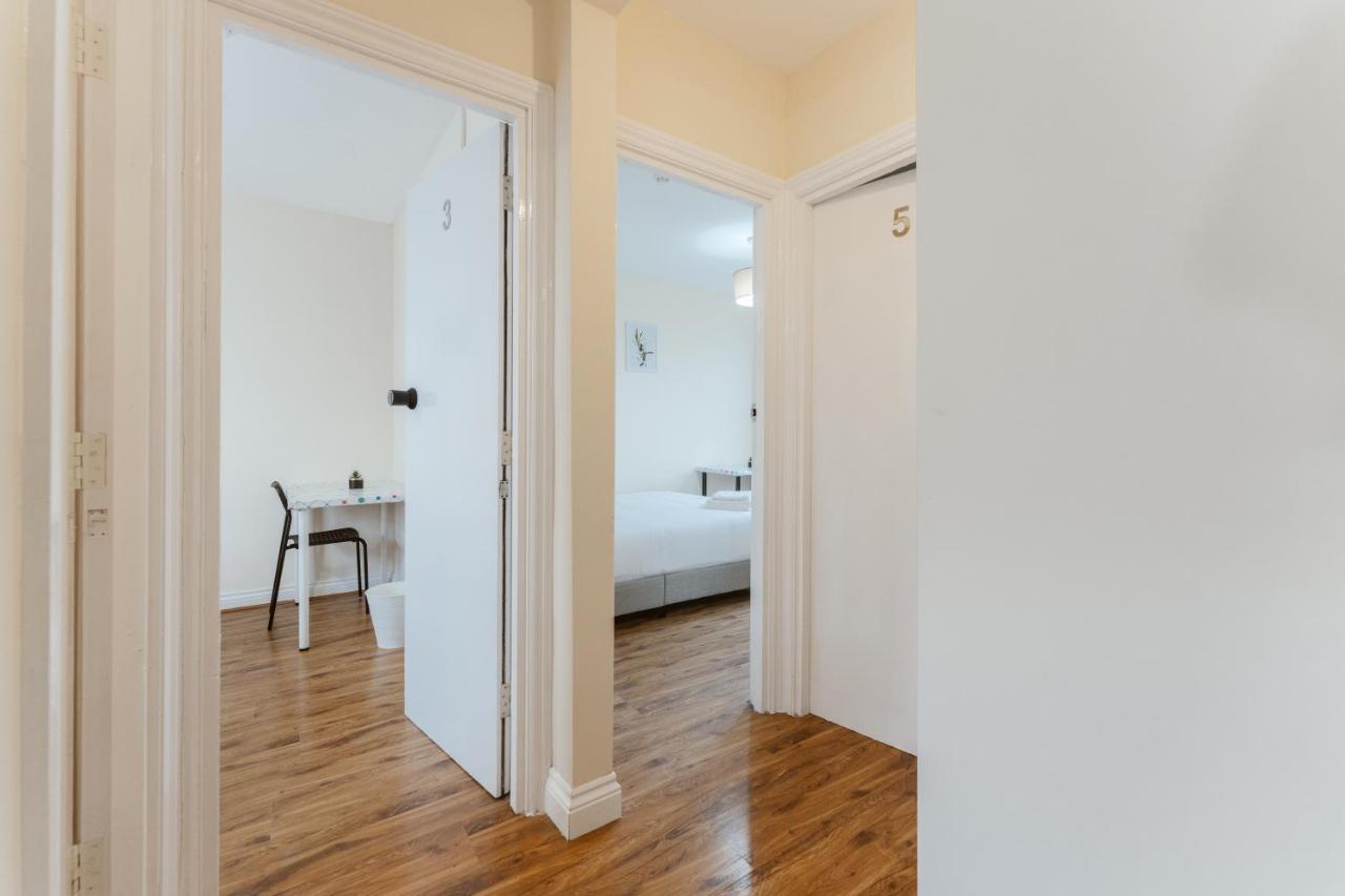 Mile End Rooms 57A London Exterior photo