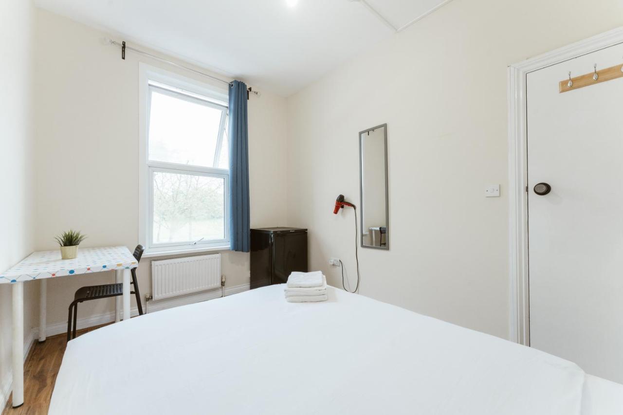 Mile End Rooms 57A London Exterior photo